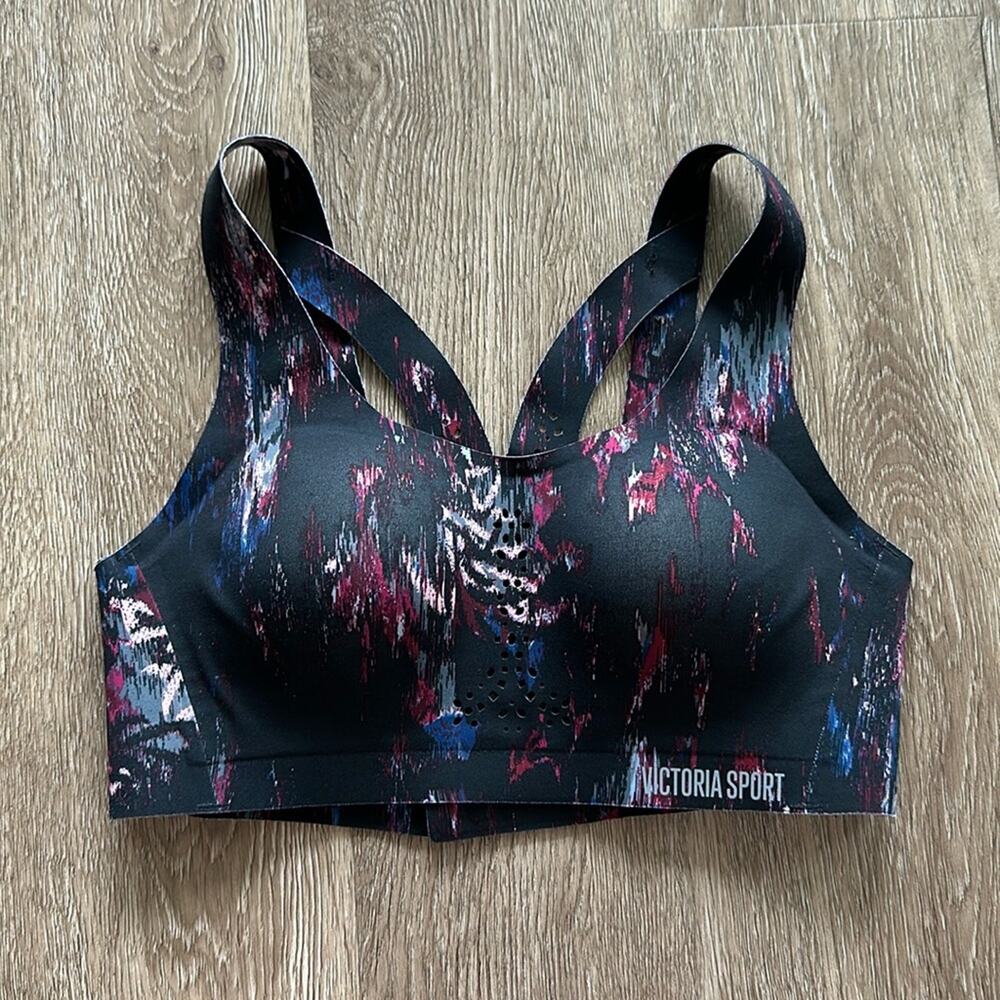 Victoria's Secret Sport Angel Max Sports Bra Size 32B
